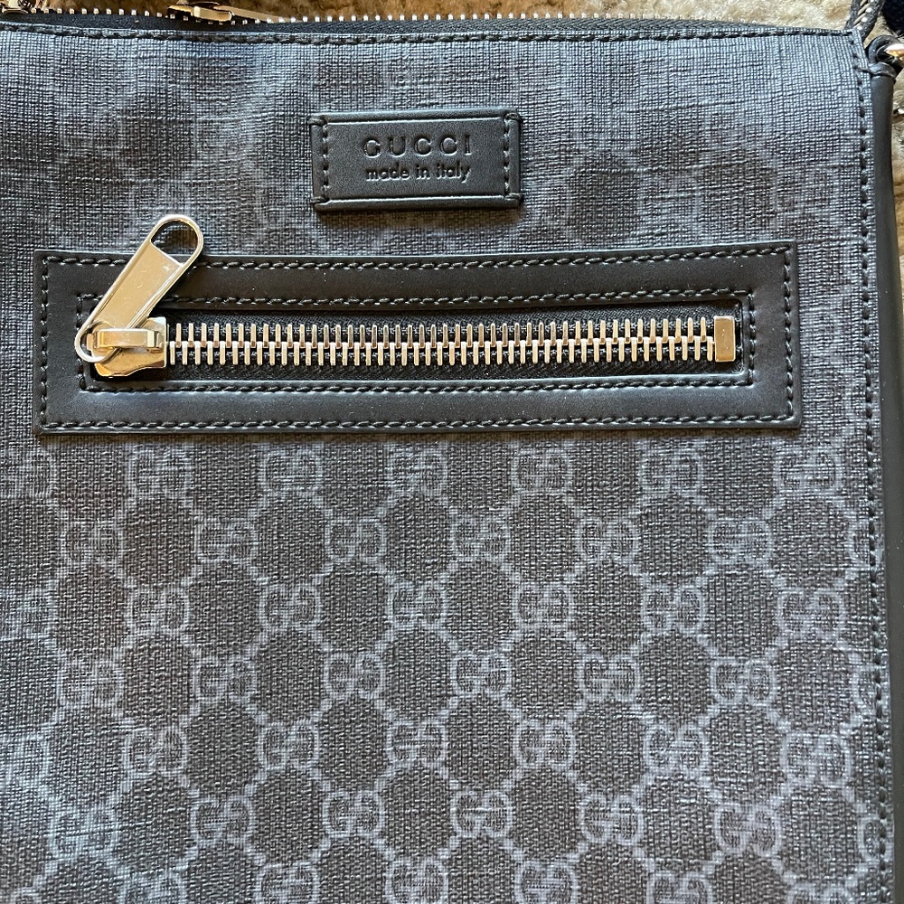 GUCCI CROSSBODY